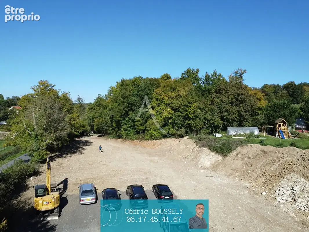 Local commercial Saintes 275 m2 - photo 11