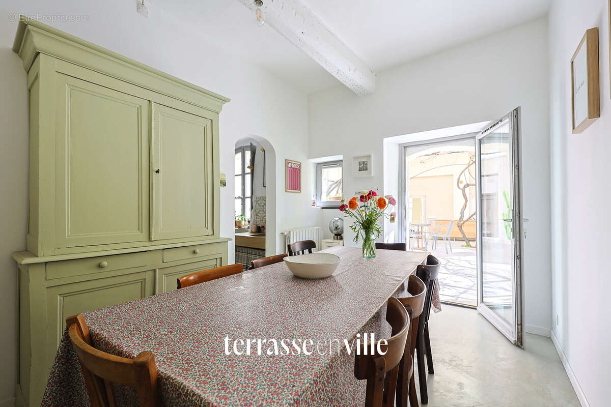La ciotat   centre historique - grand duplex - t9 - 192 m2   5 ch - parcelle 350m2 - parking - 1 250 000€ - photo 18