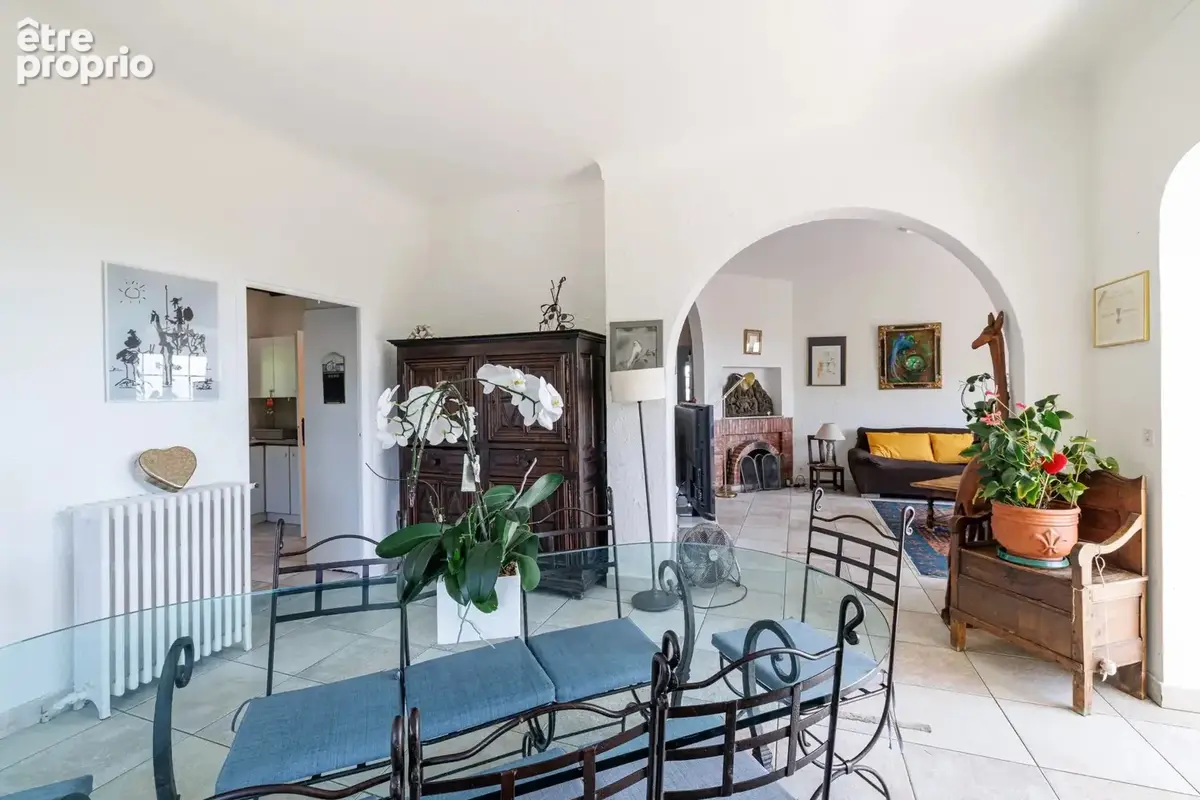 Vente Vence Maison Individuelle 213m2 - Terrain - Piscine - Vue Mer et Montagnes - photo 14