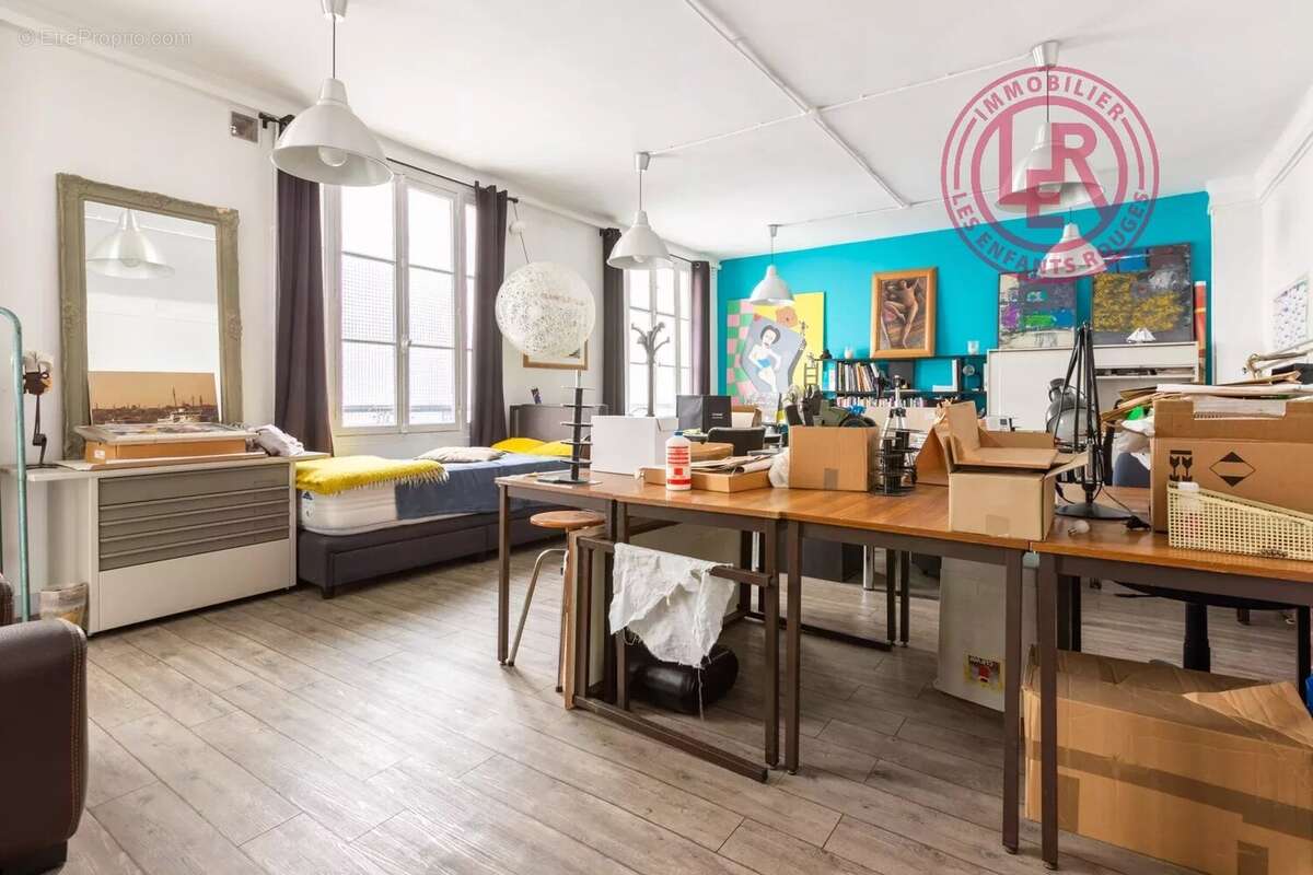 Commerce à PARIS-10E