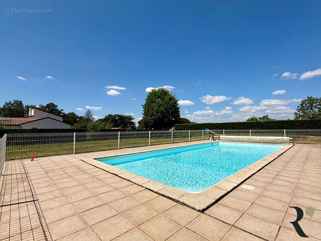 Maison à SAINT-ORENS-DE-GAMEVILLE