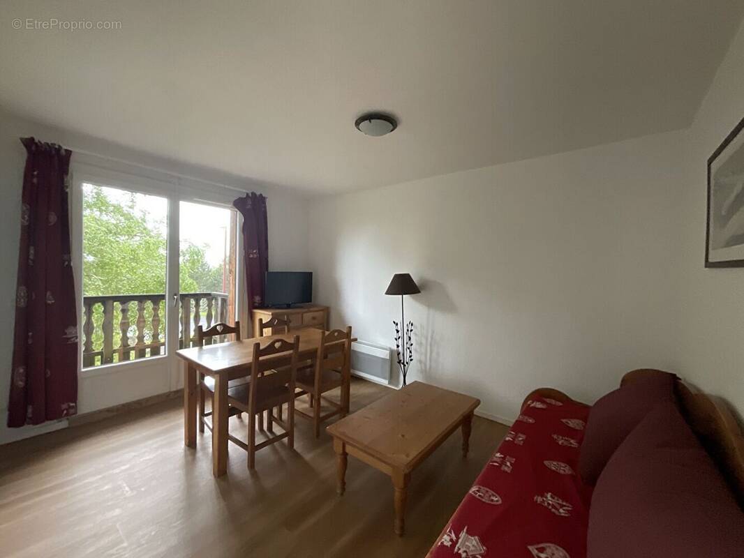 Appartement à BESSE-ET-SAINT-ANASTAISE