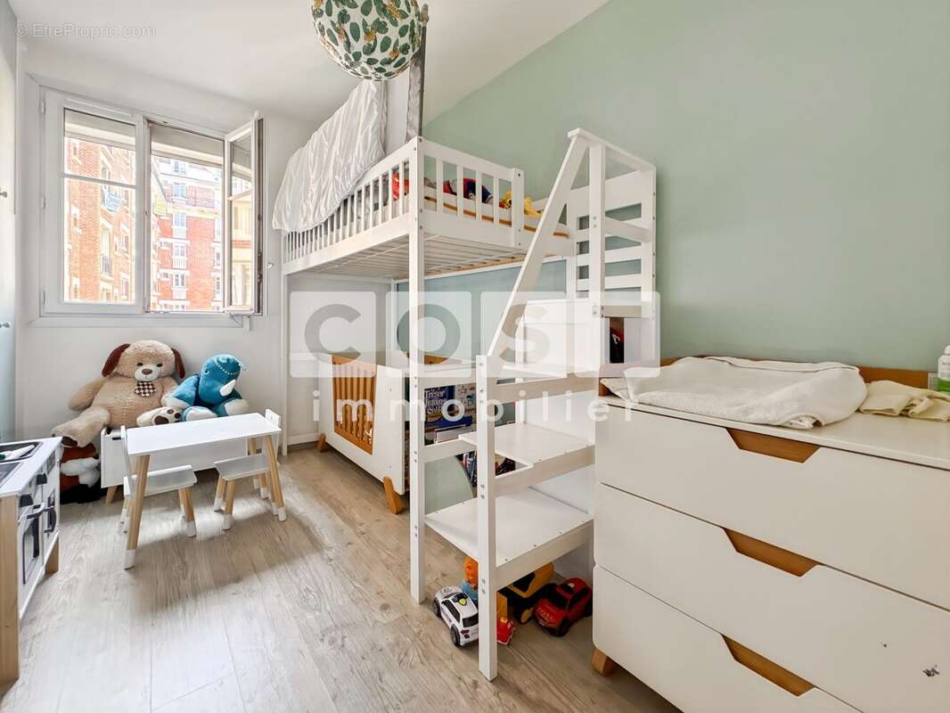 Appartement à ASNIERES-SUR-SEINE