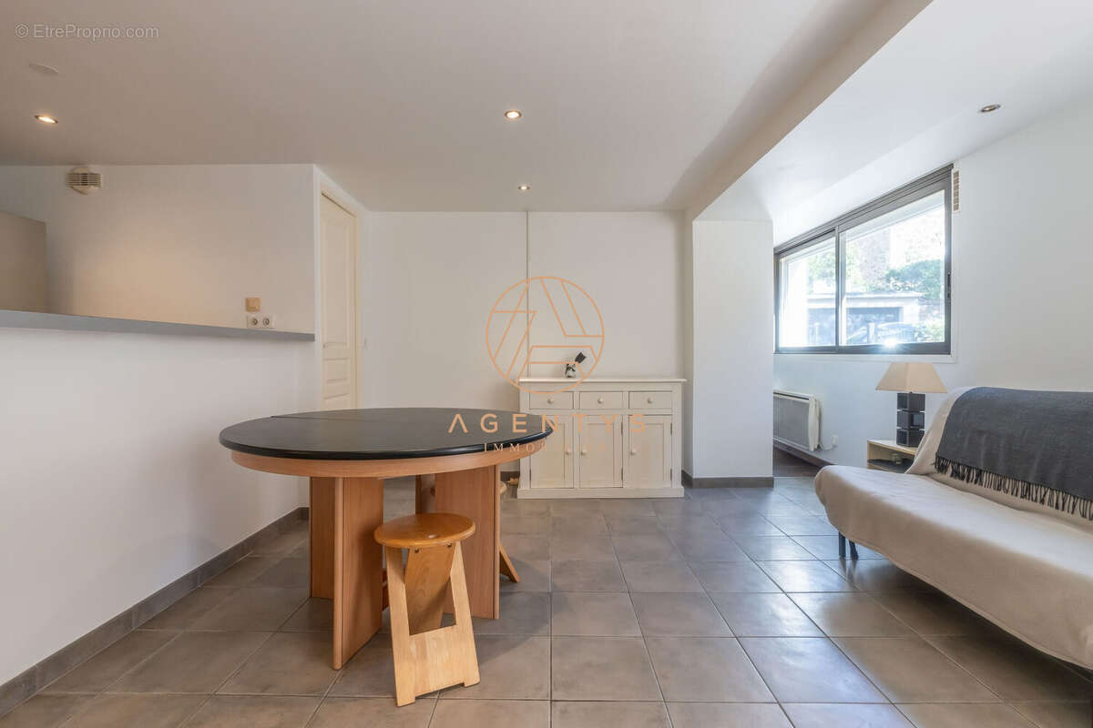 Appartement à NOGENT-SUR-MARNE