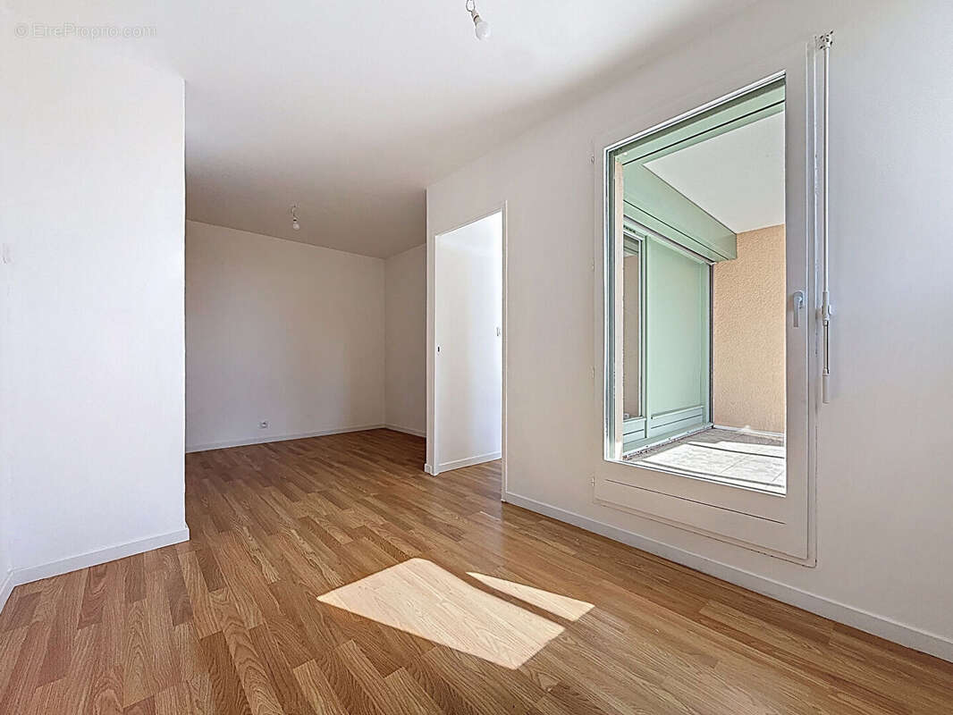 Appartement à VALBONNE