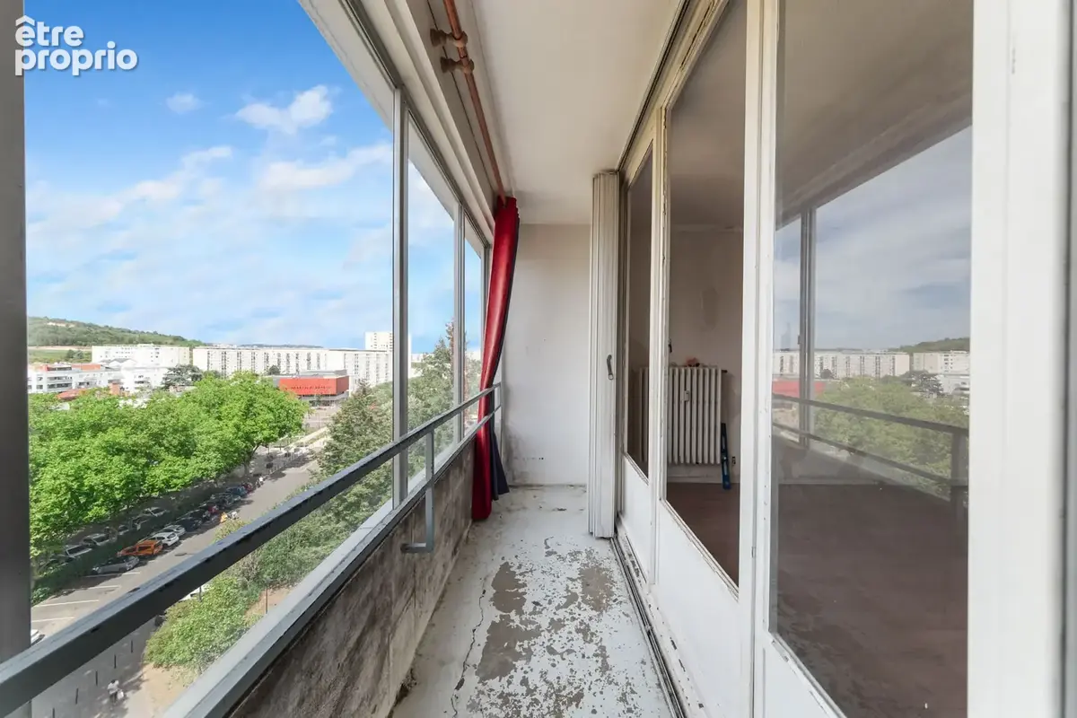 Vaste appartement T5 (106 m2) à rénover avec balcons et vue panoramique - Chenôve - photo 16