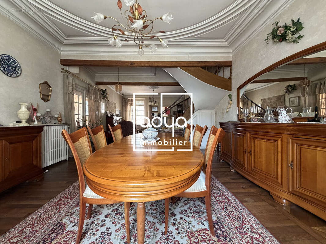 Maison 270 m² à Le Mans  - photo 5
