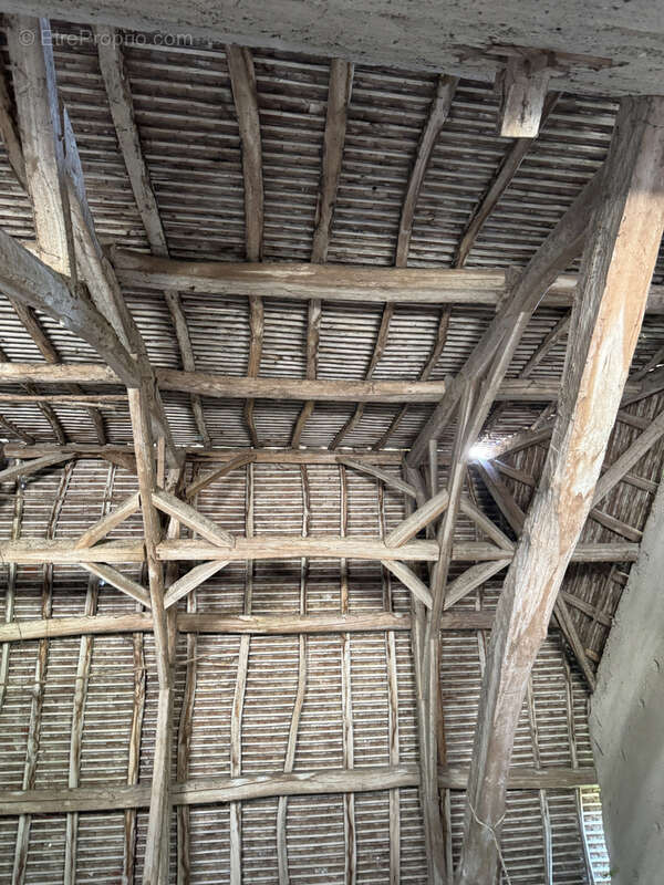 Maison à SAINT-VICTOR-DE-MORESTEL