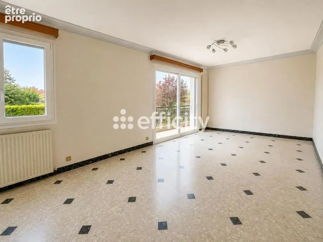 Maison 107 m² à Chambray-Les-Tours  - photo 2