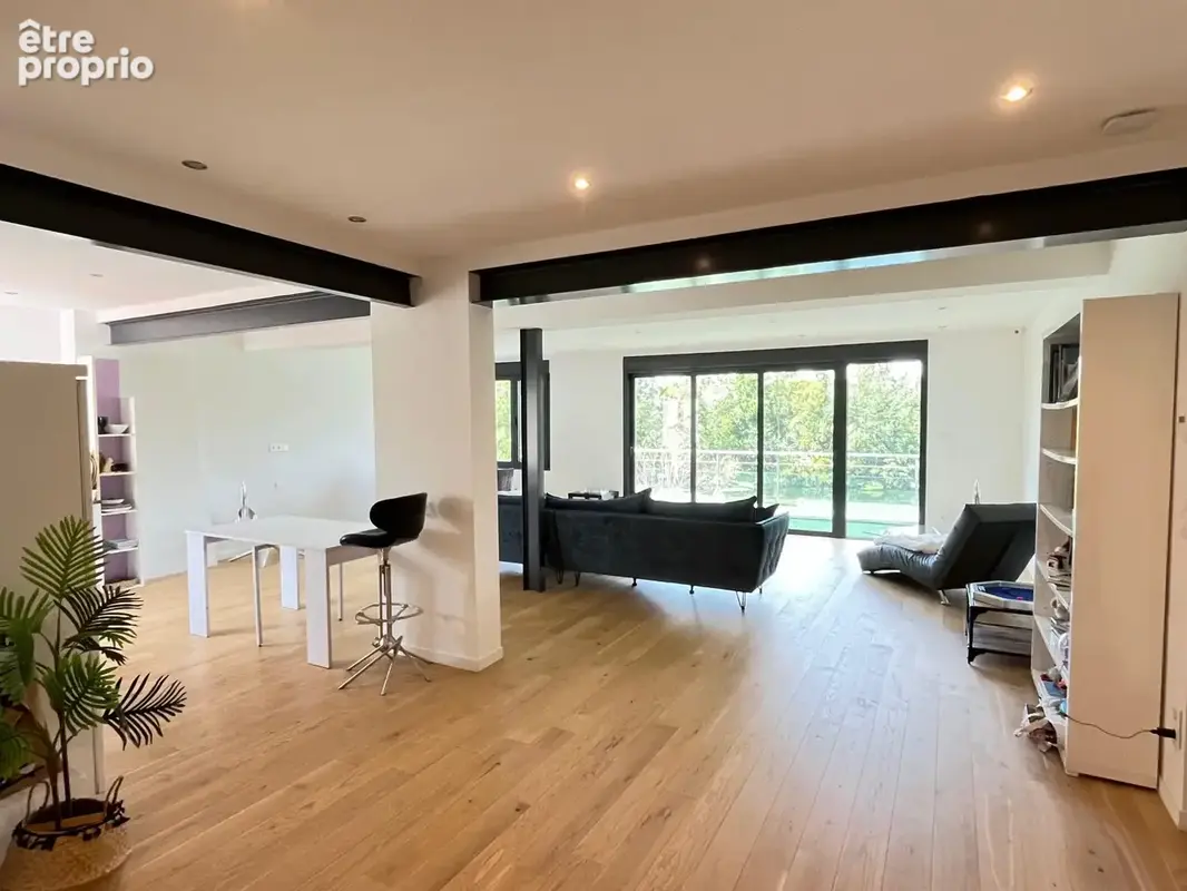 Appartement 5 pièces 153 m² à vendre à Saint-Hilaire-Saint-Mesmin (45160) - photo 4