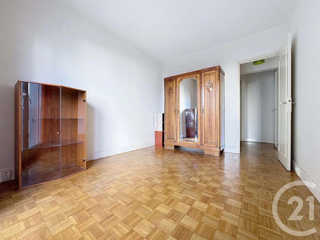 Appartement à PARIS-12E