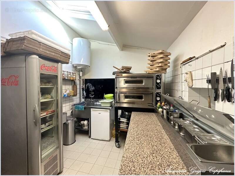 Commerce à COURVILLE-SUR-EURE