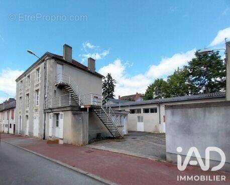 Photo 1 - Maison à MONTMORILLON
