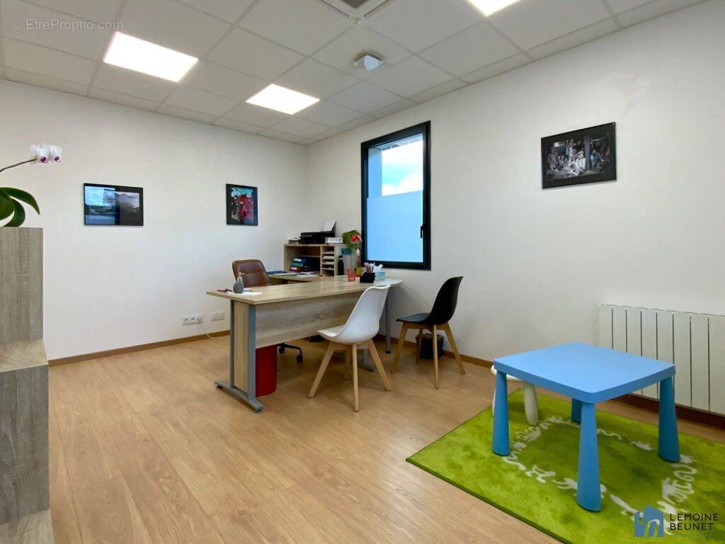 Commerce à GRAND-FOUGERAY