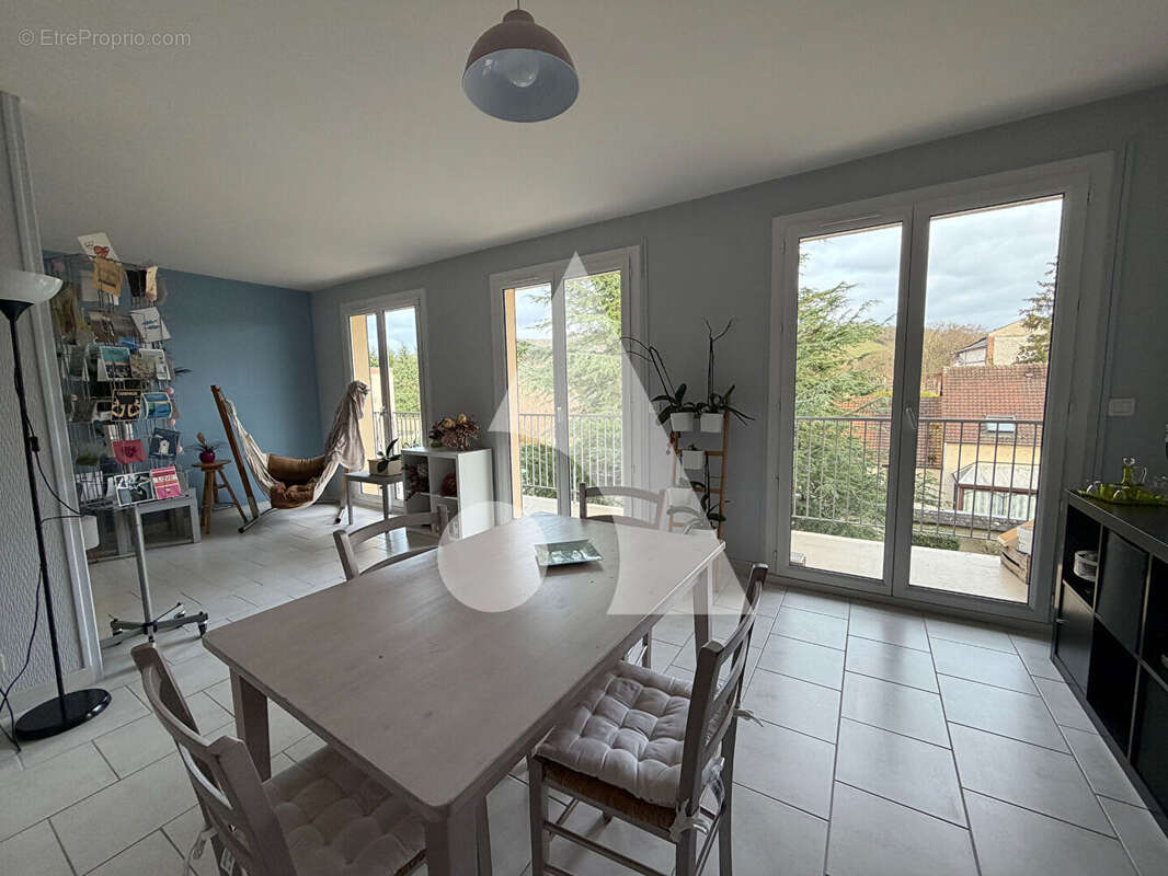 Appartement à GRAVIGNY