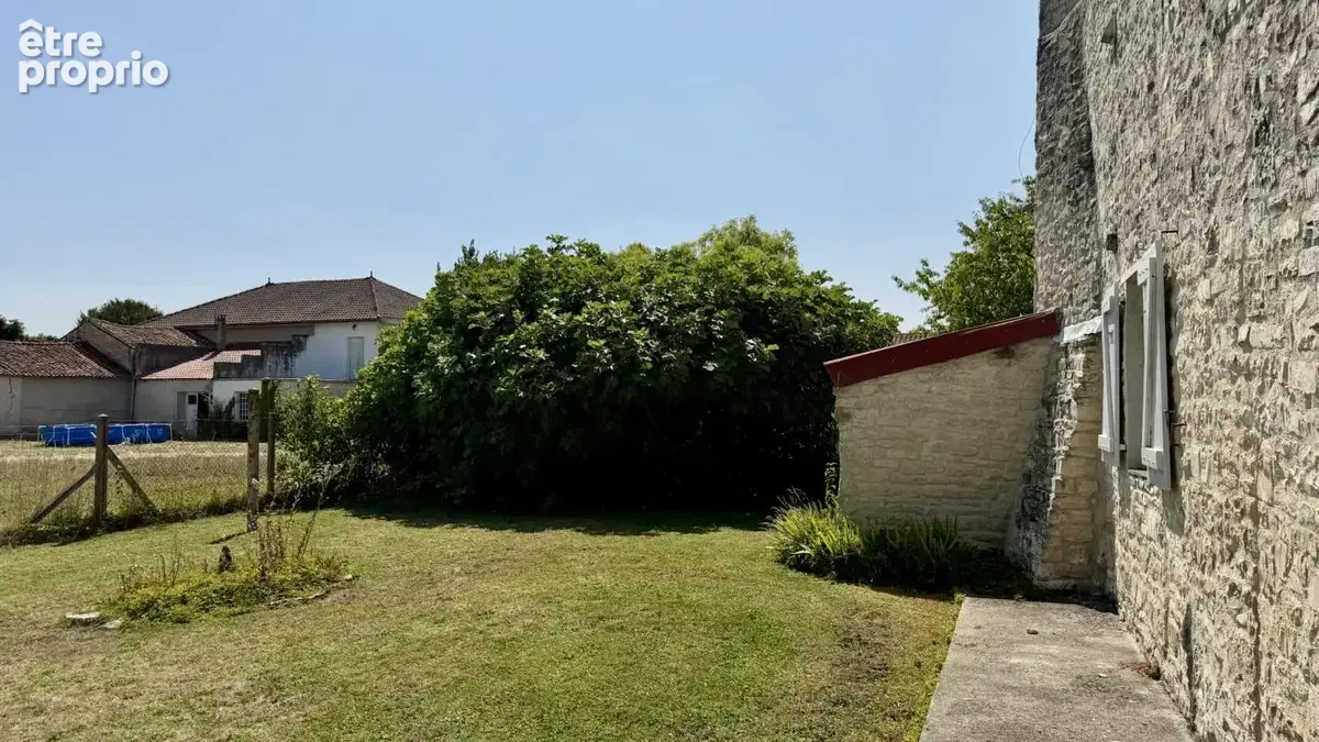 ? Maison charentaise rénovée à Aigre   146 m2   179 000 EUR FA - photo 10