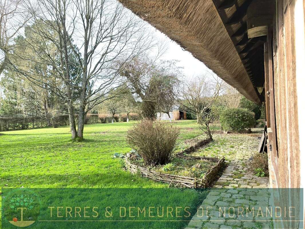 Maison à SAINT-GEORGES-DU-VIEVRE