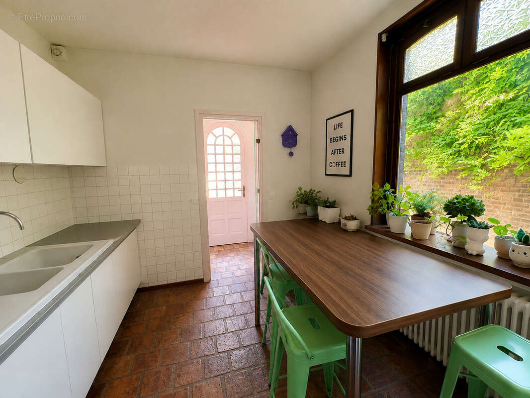 Spacieuse maison à rénover coeur d'Henriville - photo 3