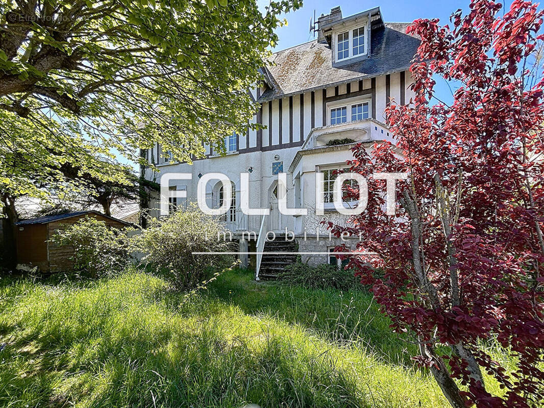 Maison à AGON-COUTAINVILLE