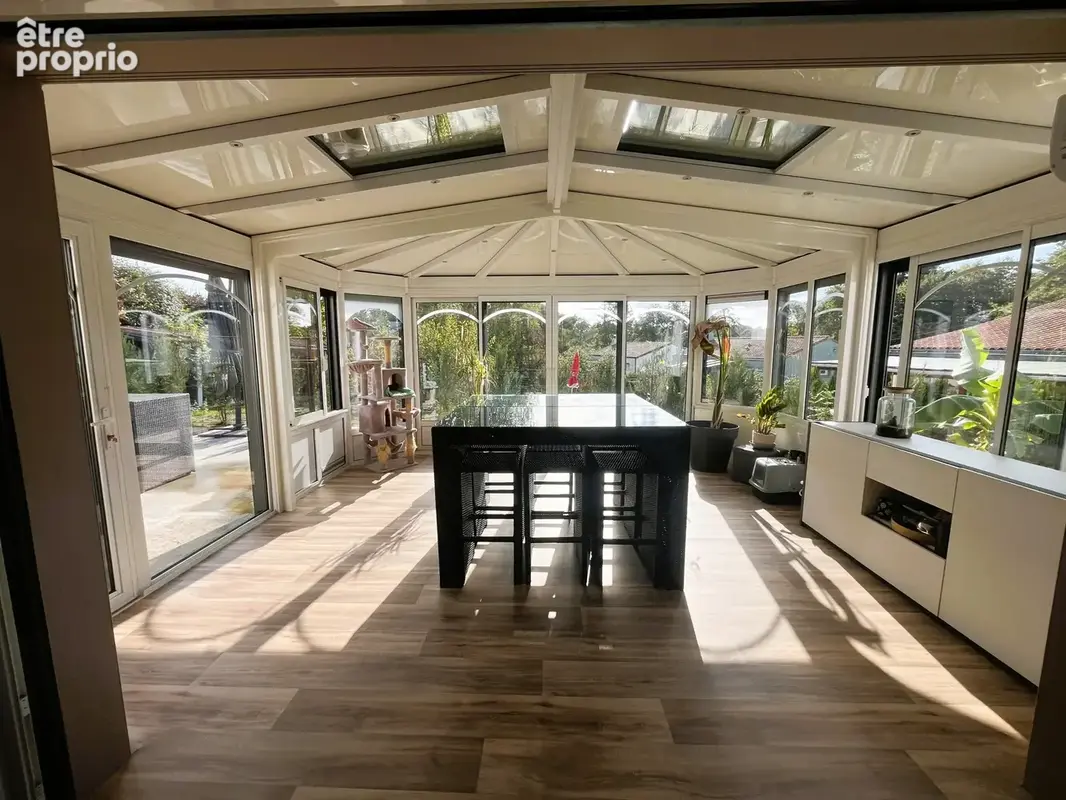 LANDERONDE   Maison de plain-pied avec véranda et suite parentale - photo 3