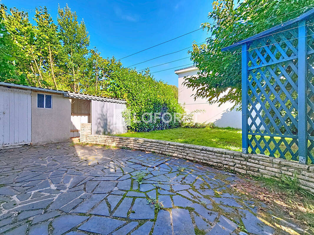 Maison à LES PONTS-DE-CE