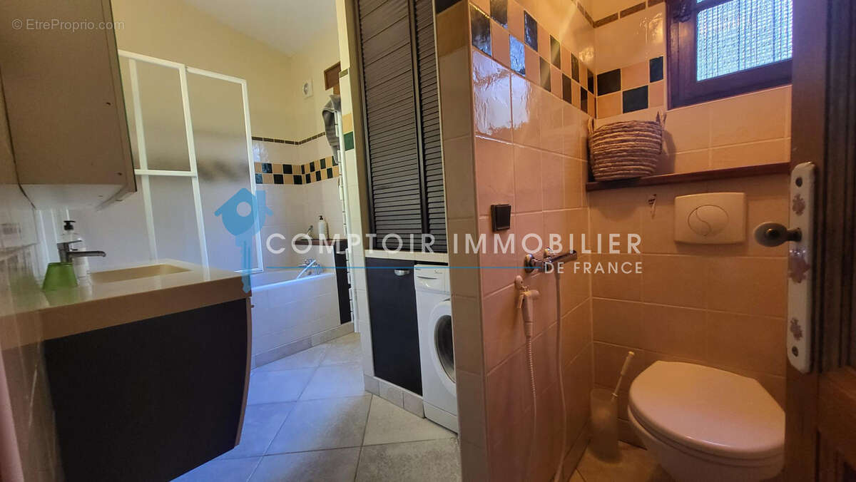 Villa P3 avec dépendance P2 au CAP CORSE sur un terrain de 1500 m2 - photo 8