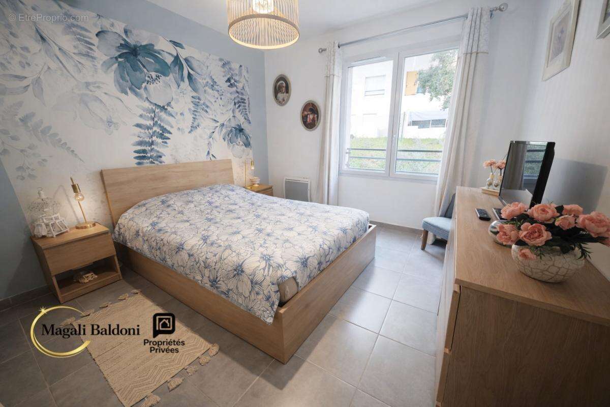 Appartement à LE MUY