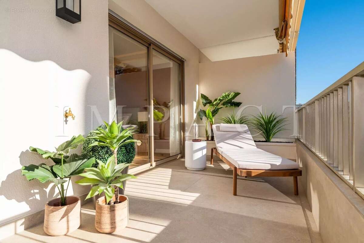 Appartement à CANNES