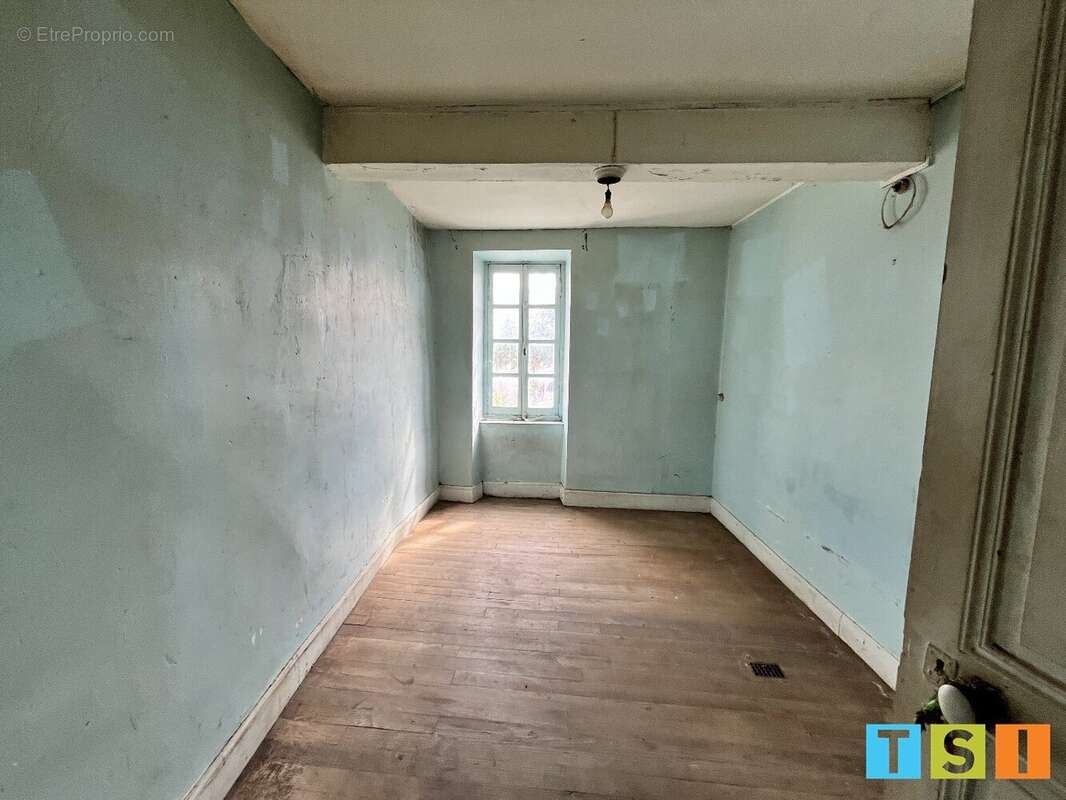 Maison à LOURES-BAROUSSE