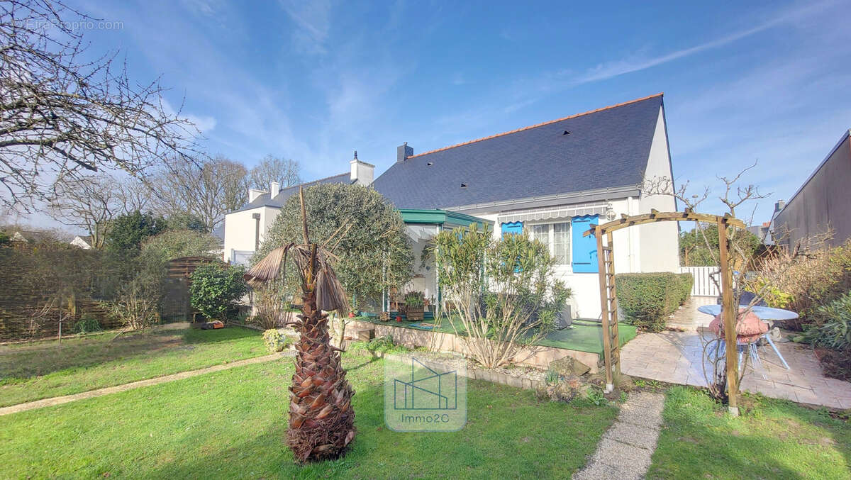 Maison à SAINTE-LUCE-SUR-LOIRE