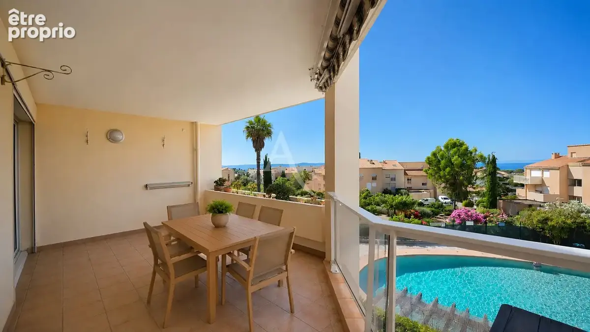 Appartement à CARQUEIRANNE