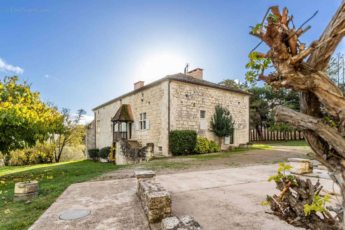 Chateau Estate - photo 27