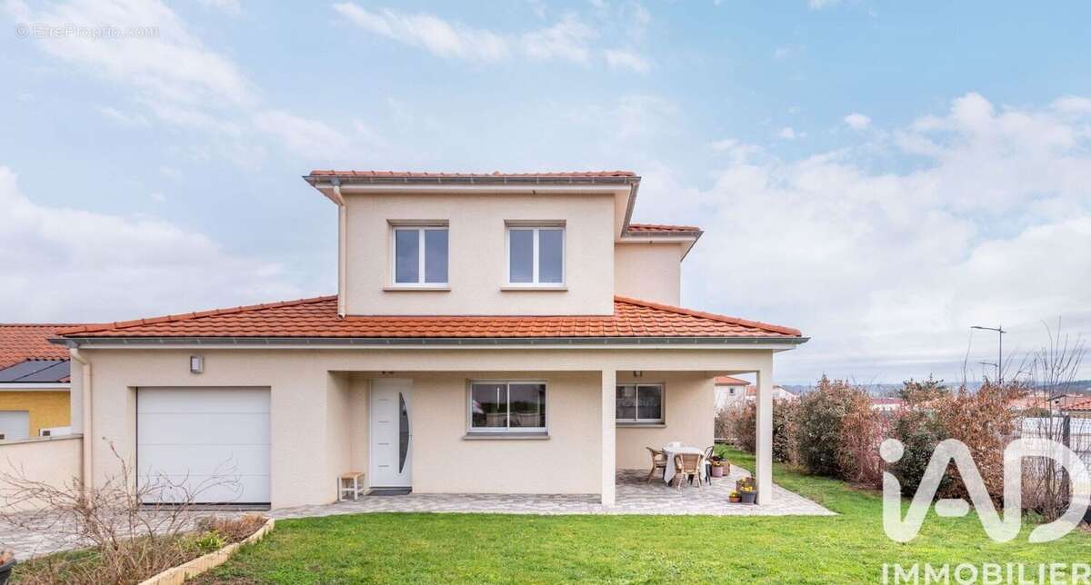 Photo 2 - Maison à COMMELLE-VERNAY