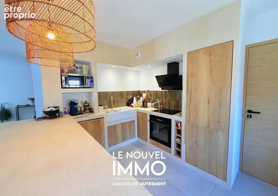 Maison 4 pièces 97 m² à vendre à Eyguieres (13430) - photo 8