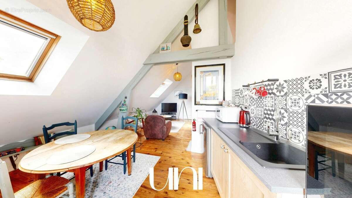 Maison à SAINTE-CROIX-SUR-MER