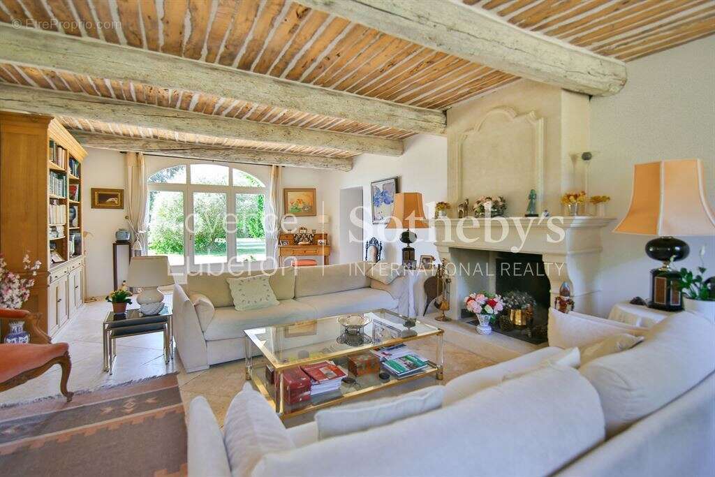 Authentique mas provençal de caractère – Sud Luberon - photo 4