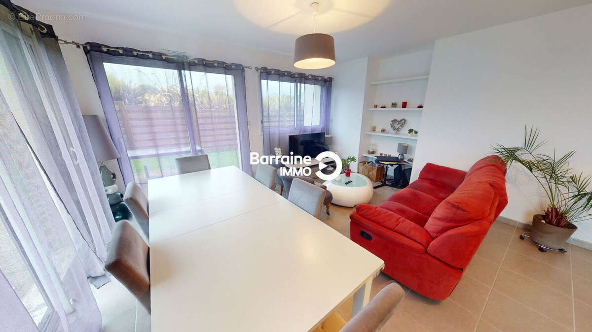 Maison à PLOUGONVELIN