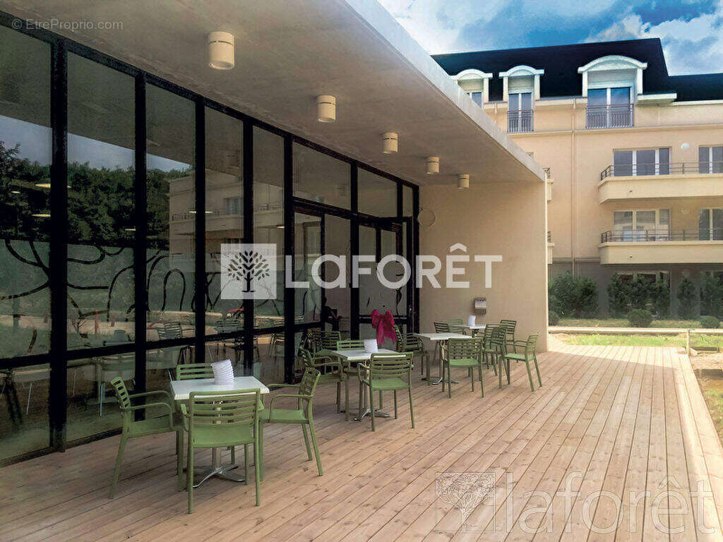 Appartement à EMERAINVILLE