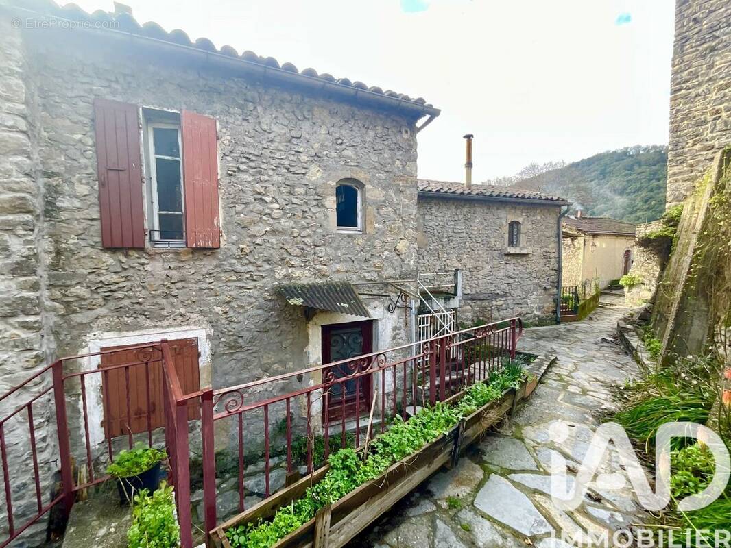 Photo 1 - Maison à LES SALLES-DU-GARDON