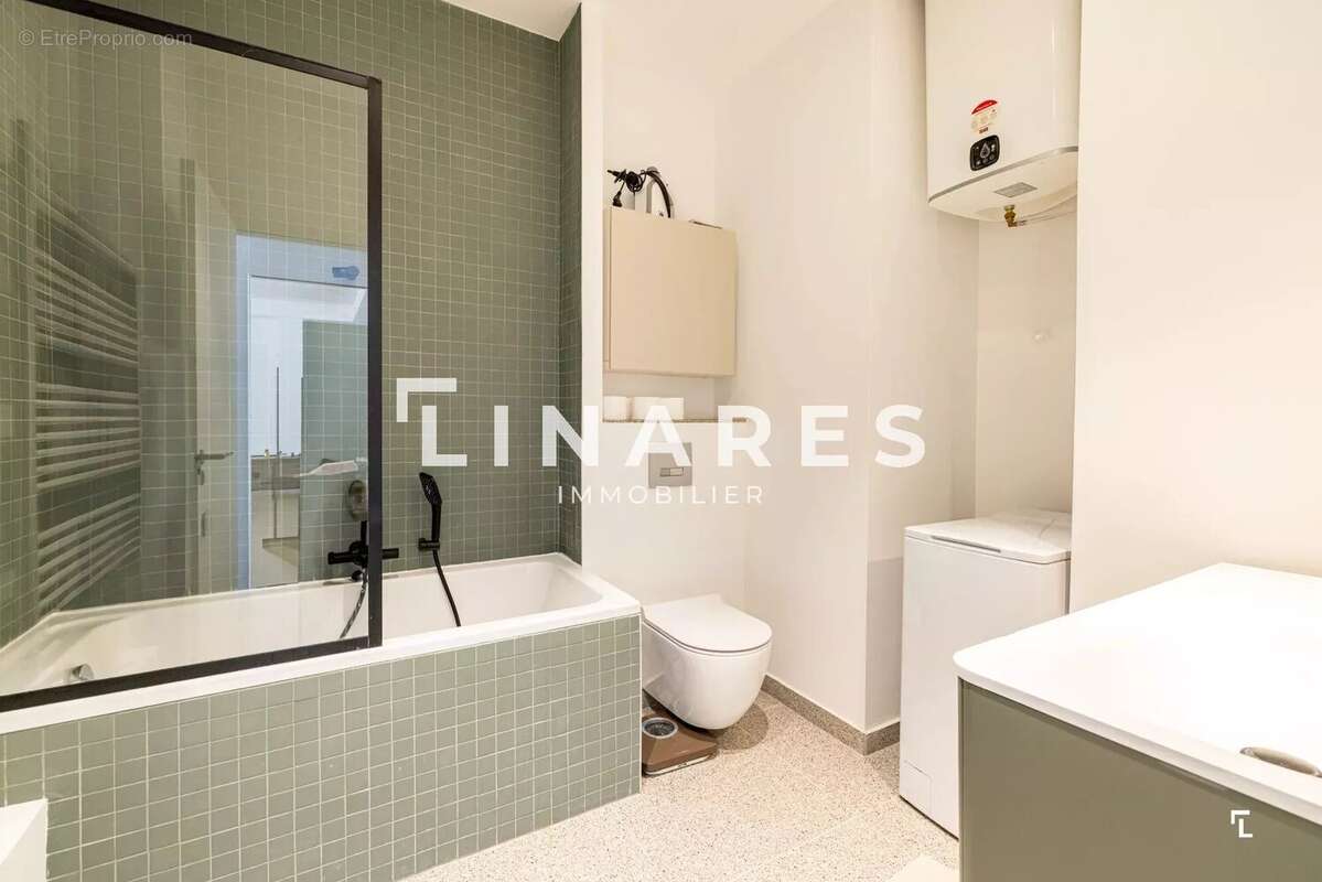 Appartement à MARSEILLE-1E