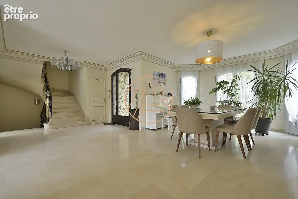 Maison 7 pièces 150 m² à vendre à Saint-Maur-Des-Fosses (94210) - photo 3