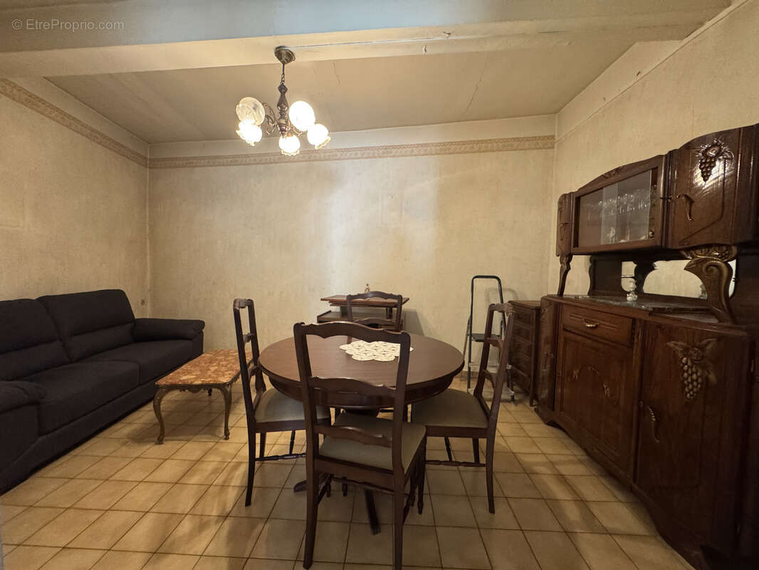 Maison à COURSAN