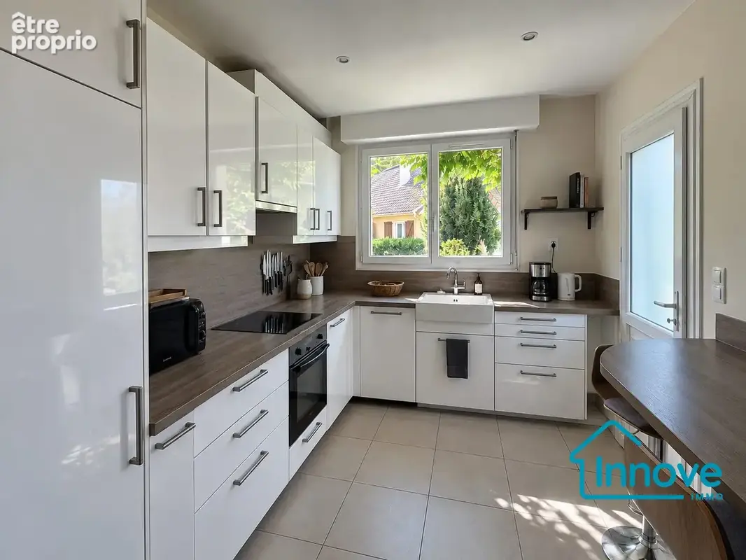 Maison 7 pièces 143 m² à vendre à Les Clayes-Sous-Bois (78340) - photo 3