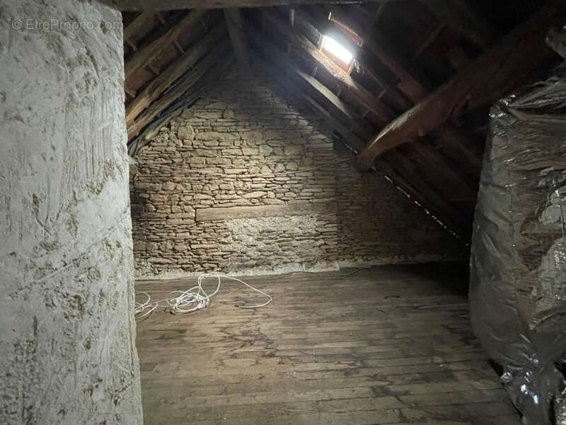 Maison à LOURDOUEIX-SAINT-PIERRE