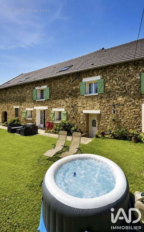 Maison 194 m² à Rebais  - photo 2