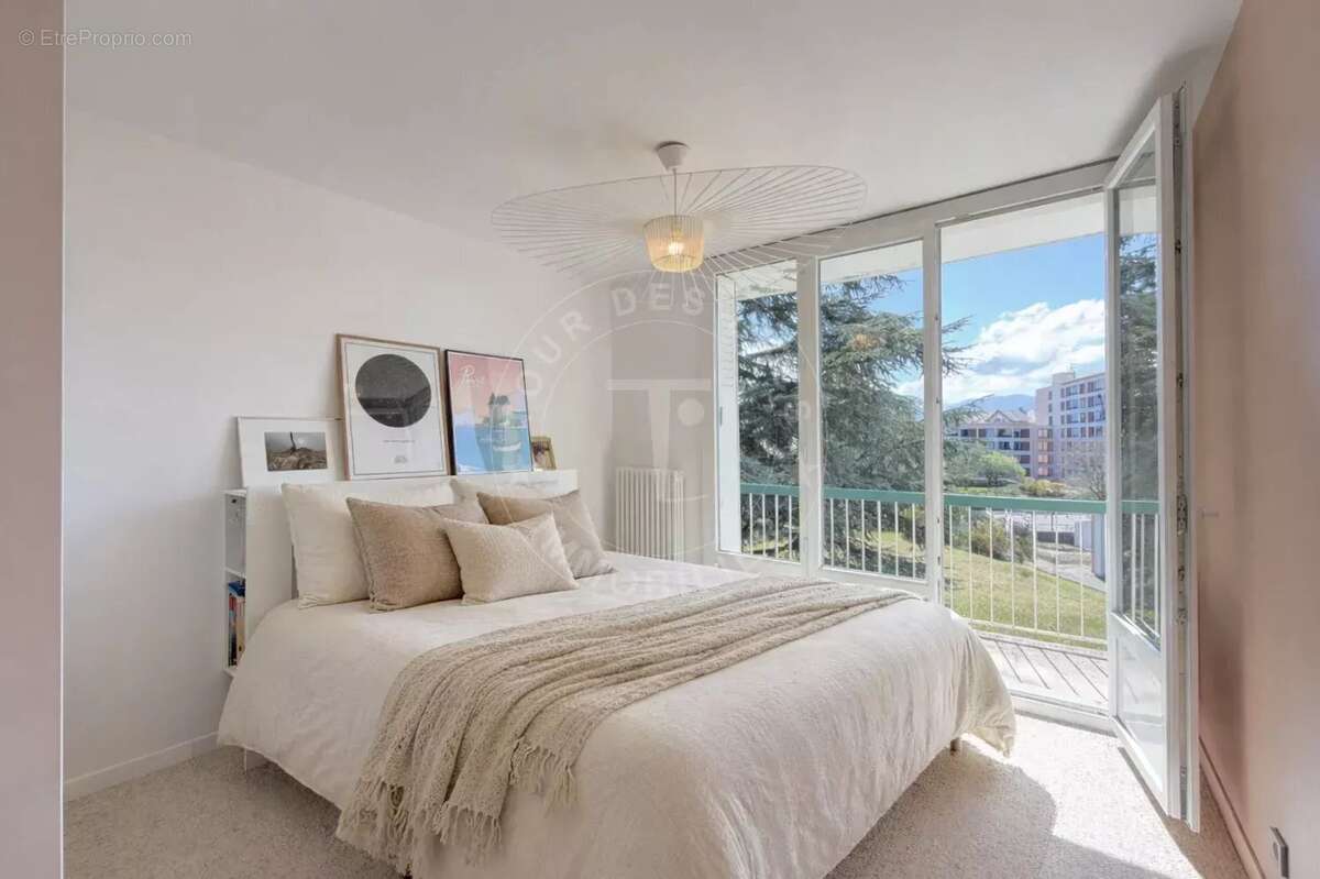 Appartement à ANNECY-LE-VIEUX