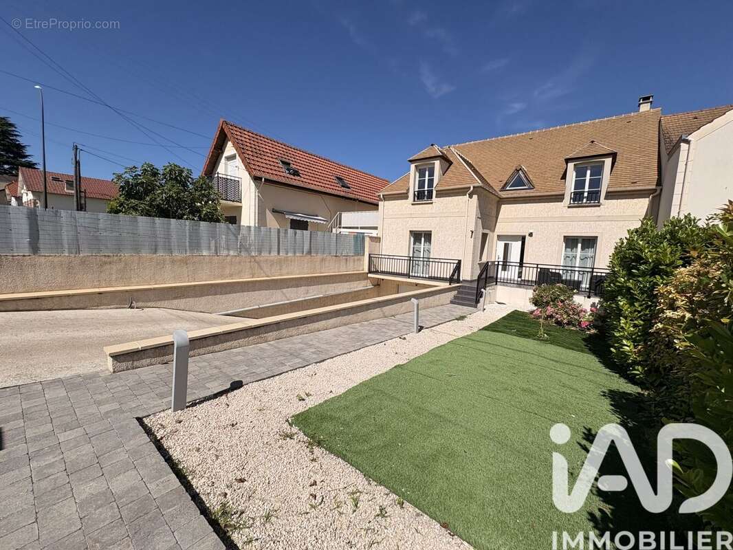 Maison 146 m² à Argenteuil  - photo 6