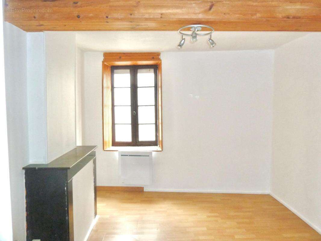 Maison à PEZENS