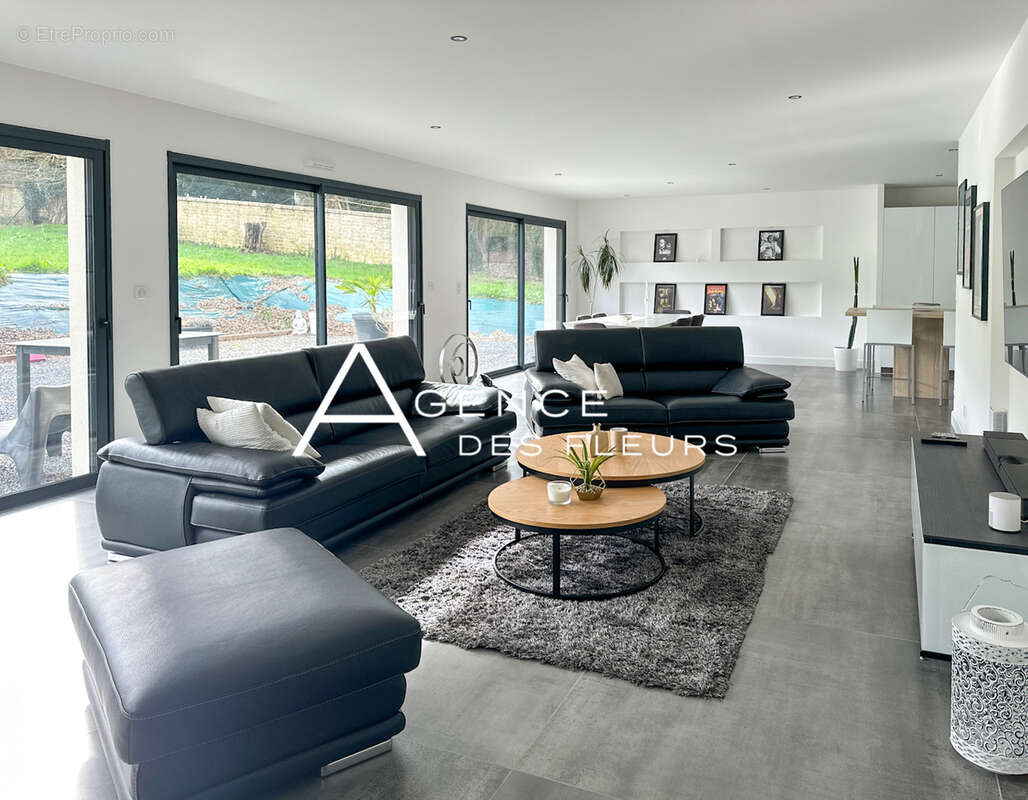 Maison à LA SAUSSAYE