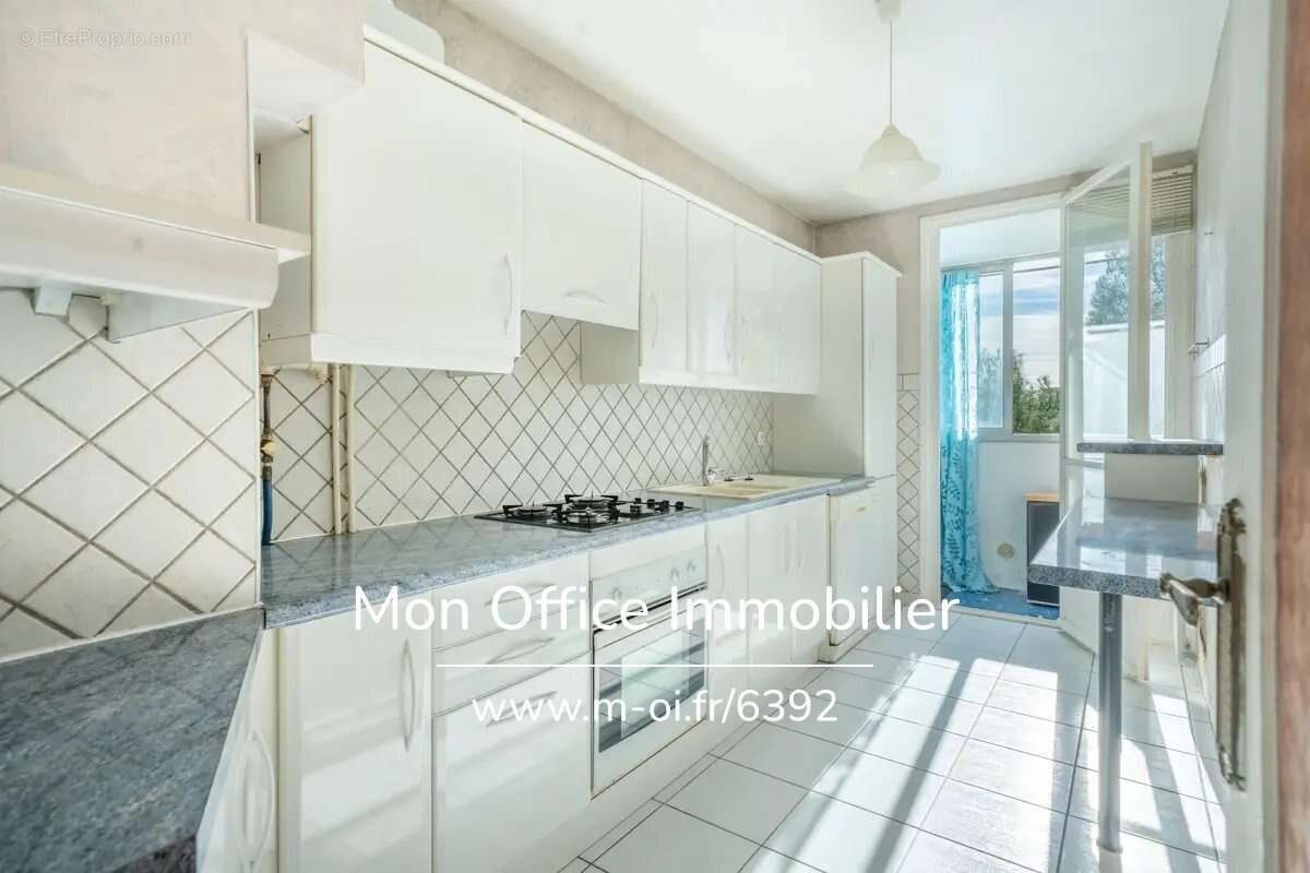 Appartement à MARSEILLE-12E